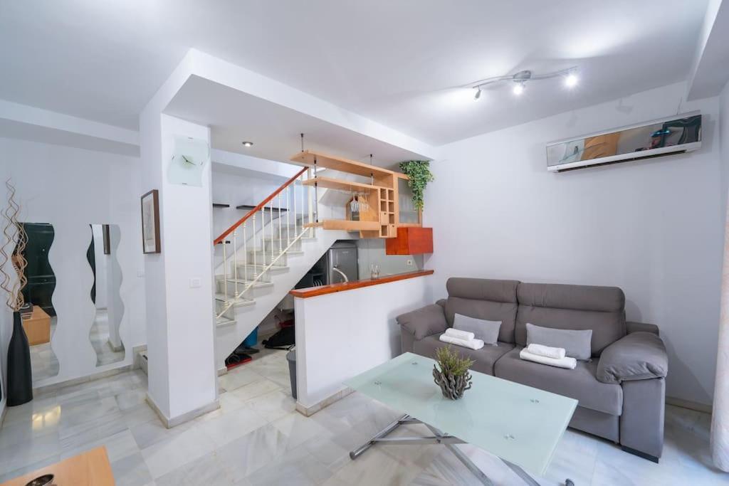 Apartamento Junto A Las Setas De Sevilla ภายนอก รูปภาพ